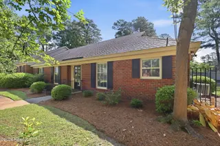 813 Greenbriar Road, Kinston, NC 28501 – photo 4: 4-web-or-mls-IMG_0011