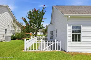 115 Palmetto Place Circle, Beaufort, NC 28516 – photo 5: 37-web-or-mls-590A0840