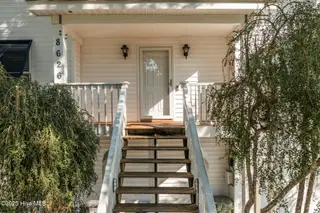8626 Reed Drive, Emerald Isle, NC 28594 – photo 3: Front Entry