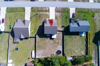 251 E Ivybridge Drive, Hubert, NC 28539 – photo 6: Fully fenced rear yard