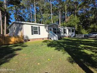 3459 Lakeview Drive SW, Supply, NC 28462 — 3-bedroom manufactured home in Lakeview Of Windy Pt, Supply, NC, photo 2 of 4