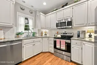 3117 Cleere Court, Greenville, NC 27858 – photo 13: 28-web-or-mls-IMG_0047