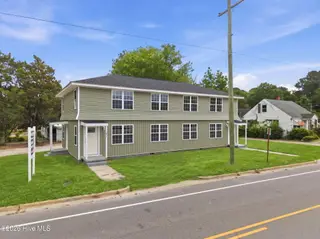 1607 Saint Andrew Street, Tarboro, NC 27886 – photo 2: 2-web-or-mls-DJI_20260501115209_0015_D_e