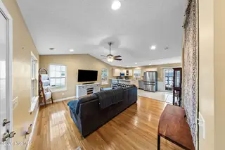 371 Pine Lake Road, Southport, NC 28461 — 3-bedroom home, Southport, NC, photo 2 of 33: 371PineLakeRd-3