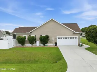 100 Paddle Trail Lane, Swansboro, NC 28584 – photo 4: 100 Paddle Trail Lane