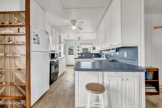 1023 Carolina Boulevard, Topsail Beach, NC 28445 – photo 6: Kitchen