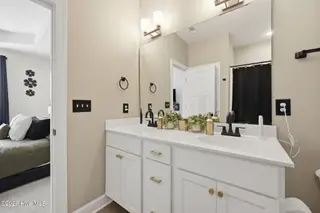 1520 Penncross Drive, Greenville, NC 27834 – photo 12: 34-web-or-mls-BLS_0071_edit