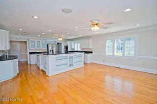 101 Lookout Ridge, Cedar Point, NC 28584 – photo 7: grande kitchen