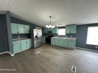 945 Katherines Place, Greenville, NC 27834 – photo 11: 17