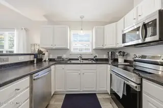 2412 King Richard Court H, Greenville, NC 27858 – photo 9: IMG_2972