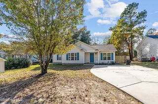 231 Cherry Road, Southport, NC 28461 – photo 3: 023-231CherryRoad-Southport-NC-28461-SMA
