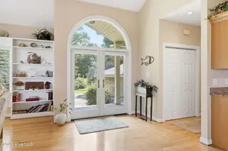 142 Oakleaf Drive, Pine Knoll Shores, NC 28512 – photo 5: Entrance