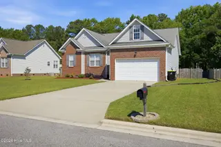 2752 Barefoot Lane, Winterville, NC 28590 – photo 6: 4-web-or-mls-BLS_0004 (1)