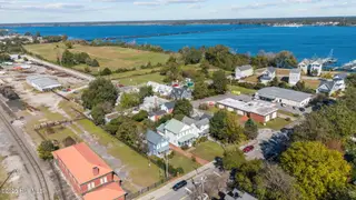 406 Queen Street, New Bern, NC 28560 – photo 5: 406 Queen Street, New Bern, NC