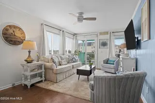 301 Commerce Way 101, Atlantic Beach, NC 28512 – photo 6: 11-web-or-mls-1S3A7478