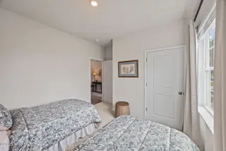 731 Lake Tyler Drive, New Bern, NC 28560 – photo 23: 9-web-or-mls-0C0A3513