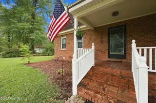 201 Evanswood Drive, Greenville, NC 27858 – photo 3: 7-web-or-mls-IMG_6097
