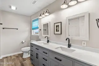 1135 S Topsail Drive, Surf City, NC 28445 – photo 23: 30_1135stopsail_00030