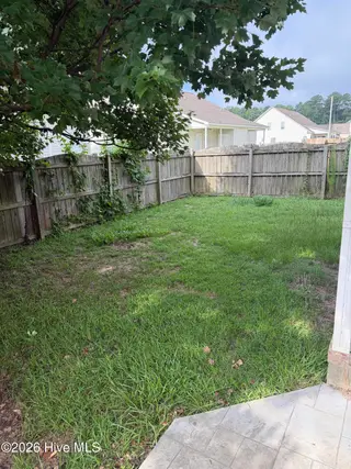 2309 Berwick Court B, Greenville, NC 27834 – photo 15: IMG_0071