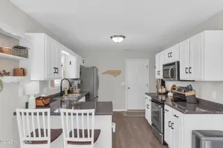 209 Belvedere Drive, Holly Ridge, NC 28445 – photo 9: 209 belvedere dr-00011