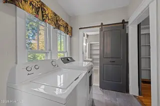 411 George Street, New Bern, NC 28560 – photo 15: Laundry