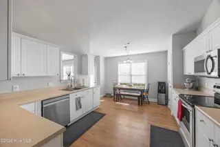 6337 Branford Road, Wilmington, NC 28412 — 4-bedroom home in Arrondale, Wilmington, NC, photo 11 of 53: 31_kitchen