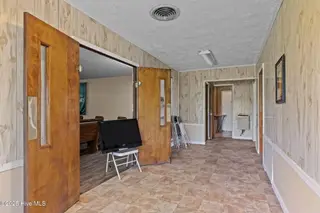 275 W Us 70 Highway W, Havelock, NC 28532 – photo 11: Foyer