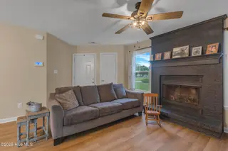 406 Hunting Green Drive, Jacksonville, NC 28546 – photo 3: 425A0198