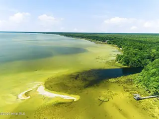 27 Big Creek Circle, Lake Waccamaw, NC 28450 – photo 12: 012_27_big_creek_circle-12_217