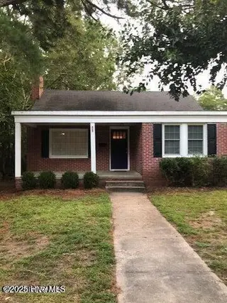 407 S Ash Street, Greenville, NC 27858 – photo 1: 407 ASH FRONT PIC