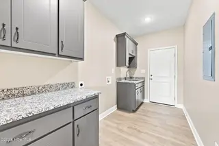 2757 Whitaker Glen Drive, Farmville, NC 27828 – photo 24: 38-web-or-mls-IMG_9816_edit