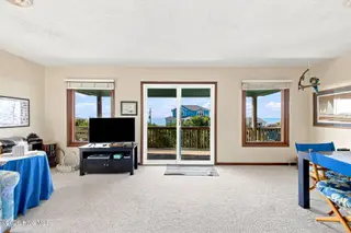 1308 Ocean Drive, Emerald Isle, NC 28594 – photo 18: living riim
