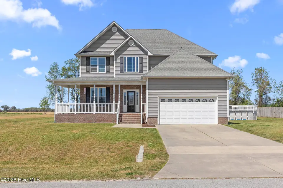 123 Farmington Drive, Richlands, NC 28574 – photo 1 of 40: farmington-1
