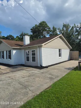 110 Glen Drive, Havelock, NC 28532 – photo 2: 1409