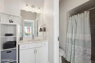 102 Cape Fear Boulevard Unit 204, Carolina Beach, NC 28428 — 2-bedroom condo in Towne Place Condominium, Carolina Beach, NC, photo 22 of 33