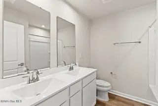 8031 Sterling Oaks Drive NW, Ash, NC 28420 – photo 14: Owner BATH