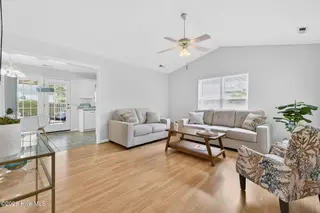 124 NE 34th Street, Oak Island, NC 28465 – photo 12: 124 NE 34th Street