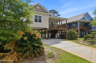 332 NE 52nd Street, Oak Island, NC 28465 – photo 3: 332_NE_52nd_St_002