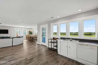598 Ocean Boulevard W, Holden Beach, NC 28462 – photo 20: 14-web-or-mls-CAMMediaLLC.com (29 of 65)