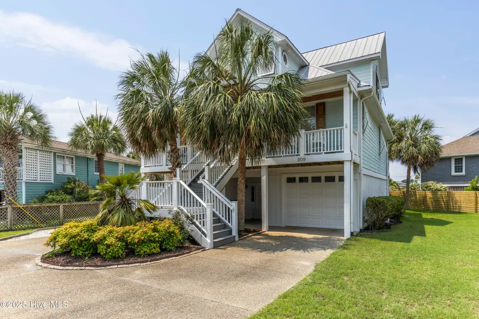 209 Georgia Avenue, Carolina Beach, NC 28428 – photo 1 of 76: IMG_6969