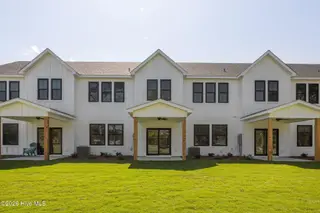 107 Star Lake Circle C, Cape Carteret, NC 28584 – photo 5: 5-web-or-mls-1S3A2491
