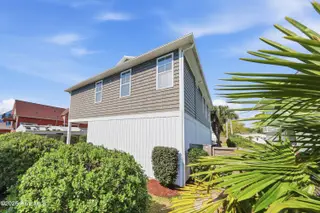 1607 Pinfish Lane, Carolina Beach, NC 28428 – photo 16: 1607PinfishLn-31
