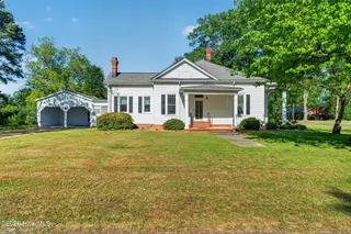 301 E Stanley Street, Four Oaks, NC 27524 – photo 2: 4-web-or-mls-DSC07218