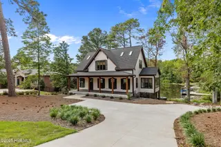 135 Lake Forest Drive SW, Pinehurst, NC 28374 – photo 4: Front