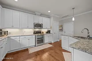 5017 Killogren Way, Leland, NC 28451 – photo 7: 29-web-or-mls-IMG_9491
