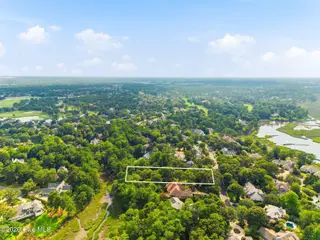 813 Gull Point Road, Wilmington, NC 28405 — lot in Landfall, Wilmington, NC, photo 4 of 20