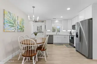 309 NE 41st Street, Oak Island, NC 28465 – photo 23: 18-web-or-mls-cammediallc.com (14 of 50)
