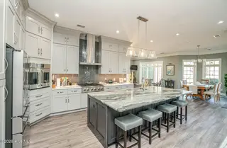565 Westchester Place SW, Ocean Isle Beach, NC 28469 – photo 20: 565 Westchester Pl SW Ocean-large-015-01