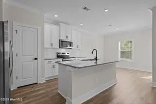 79 S Umbrella Palm Drive, Hampstead, NC 28443 – photo 12: 11-web-or-mls-DSC01903