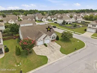 2012 Croyden Circle B, Greenville, NC 27834 – photo 4: Croyden Circle